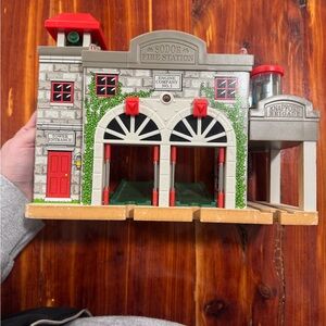 Thomas & Friends Sodor Fire Station Playset - Red, Green, Gray